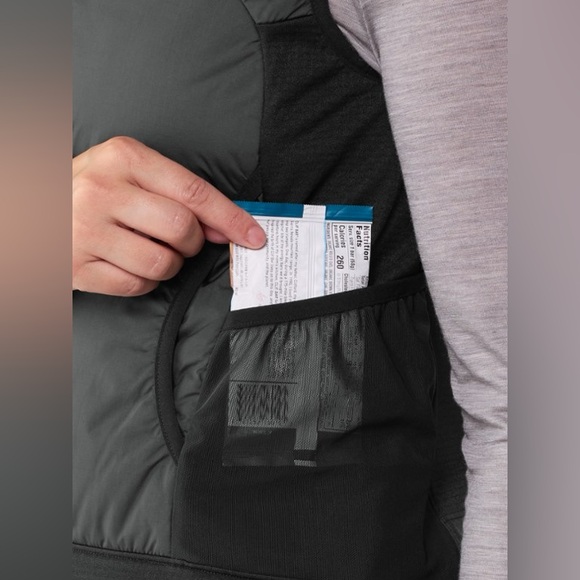 The North Face 
Winter Warm Pro Insulated Vest - Women's medium - Picture 4 of 9